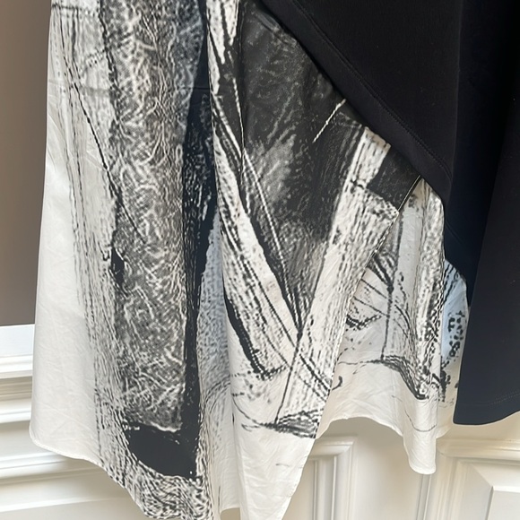 S.Deer SDeer graphic print skirt size 2-4. - Picture 7 of 7